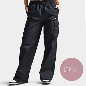 NWT Size L NIKE SPORTSWEAR WOMEN'S MID-RISE CARGO PANTS BLACK / WHITE